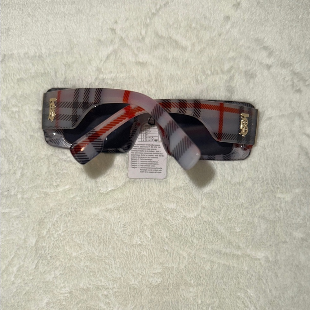 Plaid Rectangular Sunglasses with Black Lenses - image 5
